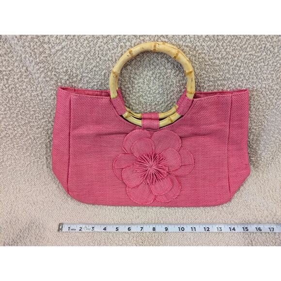 Pretty pink bucket style rattan handbag/tote w/front flower detail Neiman Marcus - Picture 1 of 5